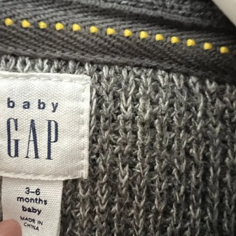 BABY BOY GRAY CARDIGAN SWEATER BY BABY GAP SIZE 3-6 MONTHS